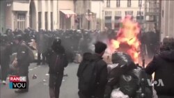 Manifestan Franse Bloke Ayewopo, Tren ak Wout Pou Montre Mekontantman yo ak Macron Akoz Ogmantasyon Laj Pansyon an