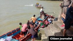 တနင်္သာရီတိုင်း၊ ကော့သောင်းမြို့အနီးက တိုက်ပွဲတွေကြောင့် ထိုင်းနိုင်ငံဘက် ထွက်ပြေးလာကြသည့် မြန်မာ စစ်ဘေးရှောင်များ။ (ဓါတ်ပုံ၊ CJ) 