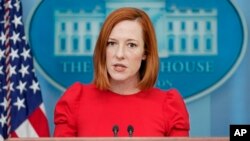 Pot pawol Lamezonblanch la, Jen Psaki pale pandan yon konferans pou lapres nan Washington, Jedi 3 Mas, 2022. 