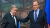 Foto sa a ke Sevis Lapres Ministe Afe Etranje Ris la bay lapres montre Minis Afe Etranje a Sergey Lavrov a dwat ak Sekrete-Jeneral Nasyonzini Antonio Guterres nan Moskou, La Risi, Madi 26 Avril 2022. 