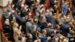 Парламент Украины принимает закон об амнистии