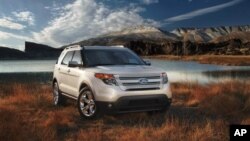 Внедорожник Ford Explorer 2013 года