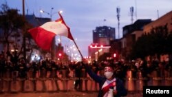 Demonstration to demand the dissolution of Congress and to hold democratic elections, in Lima