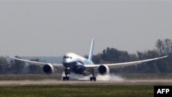 Dreamliner на аэродроме в Жуковском