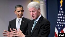 Prezidan Barack Obama ak ansye Prezidan Bill Clinton